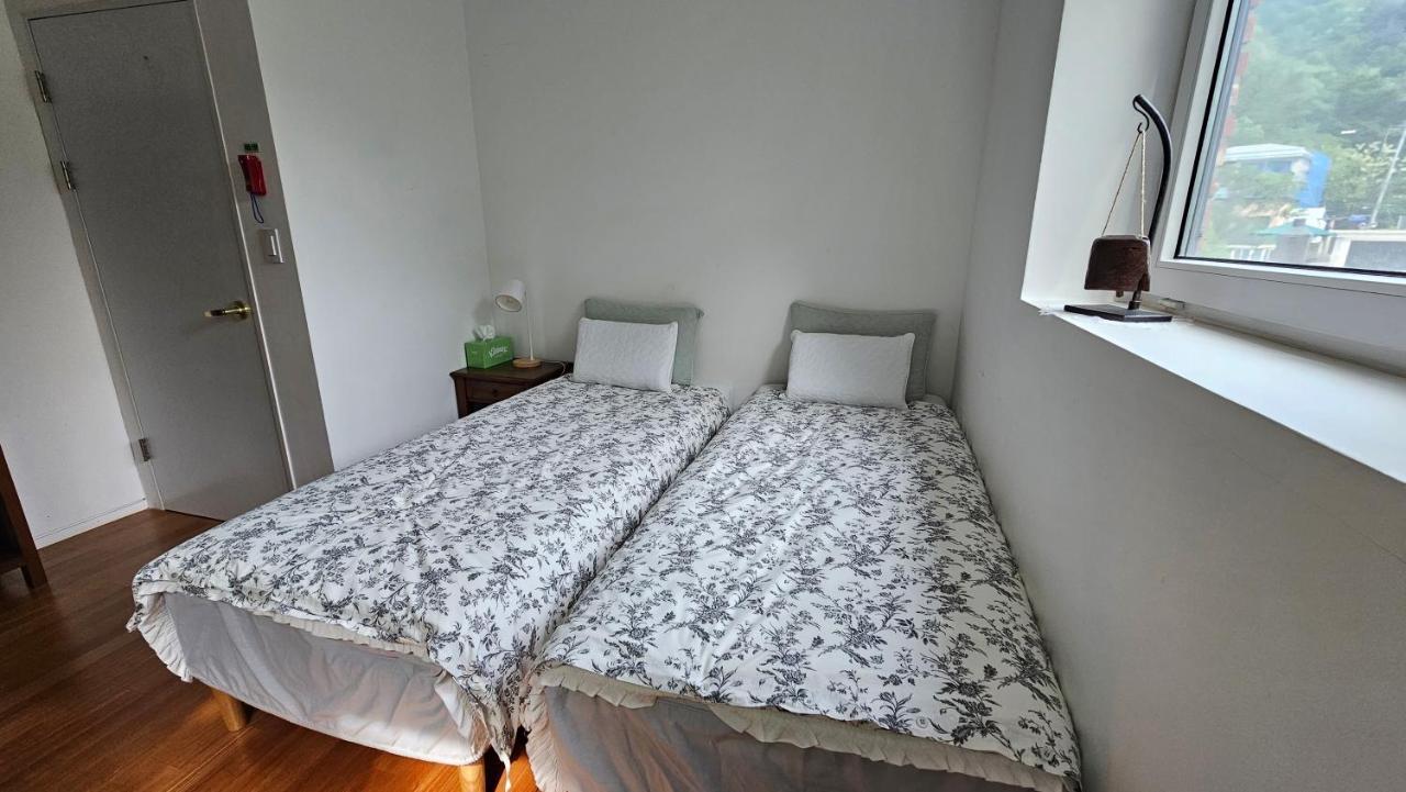 Guesthouse The Kims Сеул Екстер'єр фото